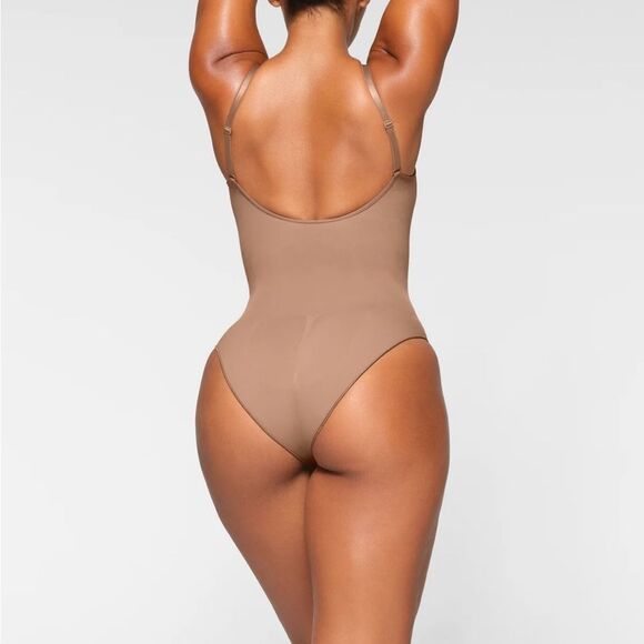 Skims Seamless Sculpt Brief Bodysuit In Sienna Size XL NWOT - Picture 4 of 6
